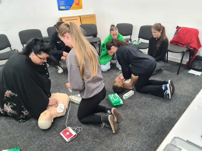 Basic Life Support (BLS) training in Portsmouth